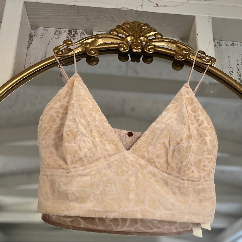 Free People handprint velvet crop cami size M.